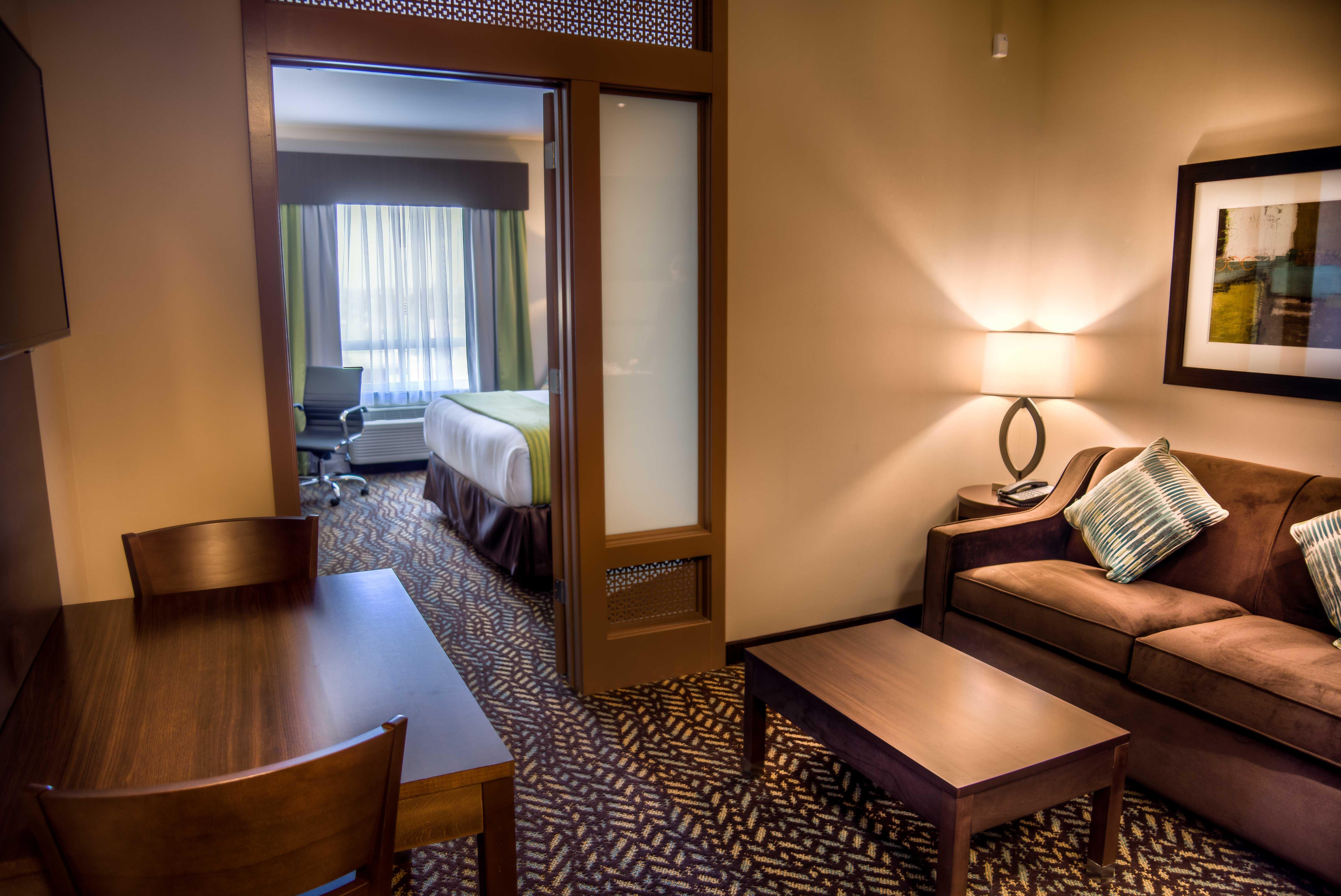 Holiday Inn Express & Suites Spruce Grove - Stony Plain By Ihg Exterior foto